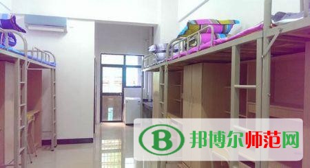 鹤岗师范高等专科学校宿舍