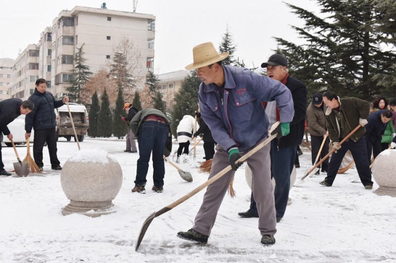 天水师范学院学校多措并举应对大雪冰冻天气