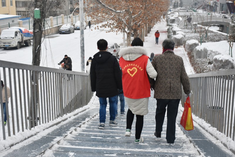 天水师范学院学校多措并举应对大雪冰冻天气