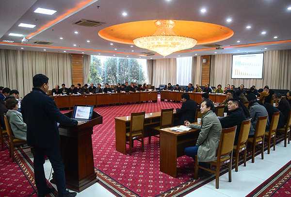 南京师范大学召开行政部门负责人和学院院长联席会议