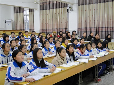 阆中市首届中等职业学校 青年教师教学技能大赛圆满结束