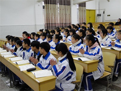 阆中市首届中等职业学校 青年教师教学技能大赛圆满结束