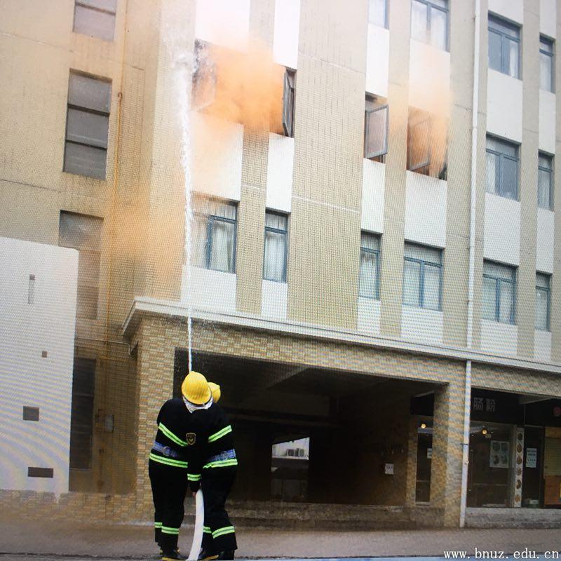 北京师范大学珠海分校举行2017级学生消防应急疏散演练