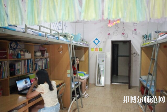 四川师范大学成都学院宿舍条件