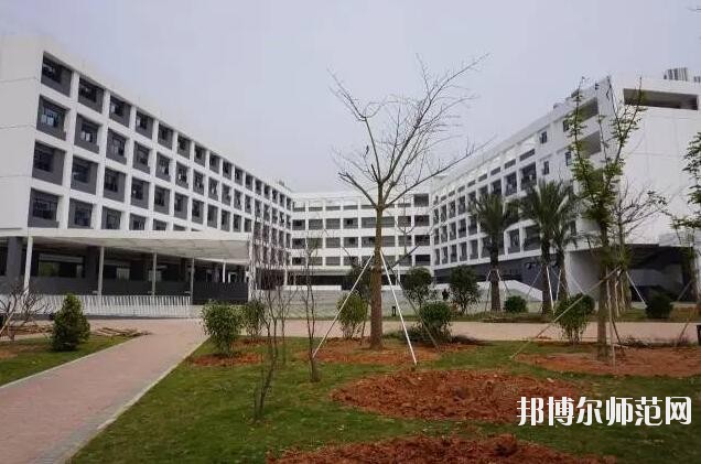 深圳师范大学西丽校区招生办联系电话
