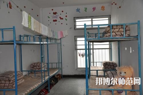 重庆市垫江县幼师职业教育中心