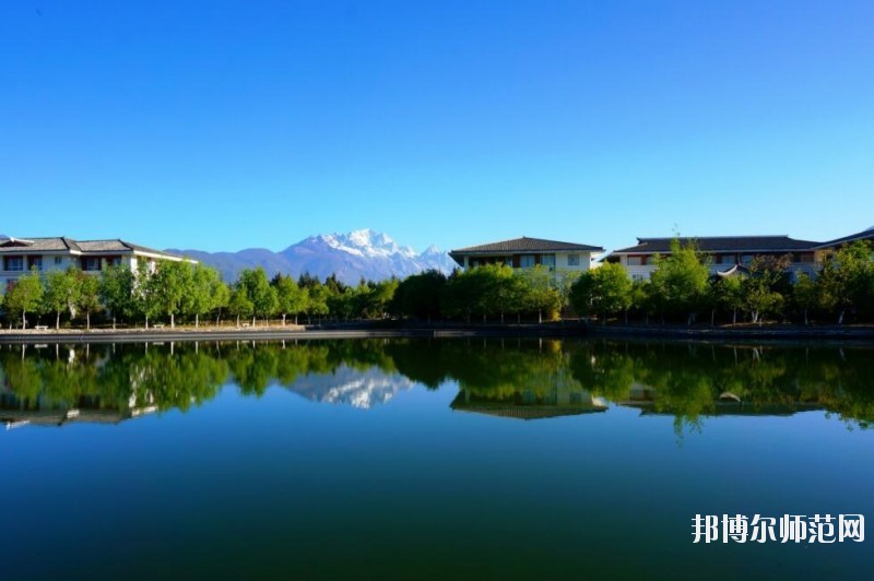 云南大学旅游文化师范学院招生办联系电话