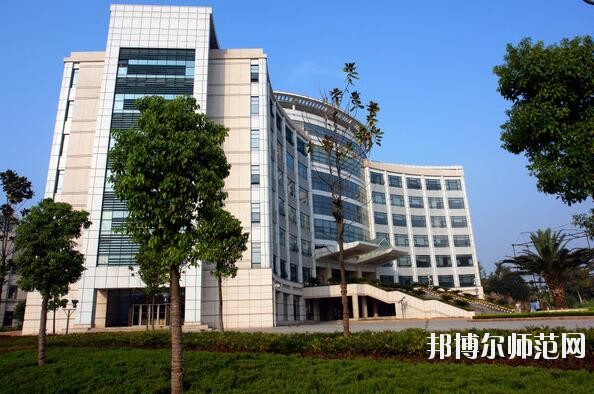 中南财经政法师范大学南湖校区网站网址