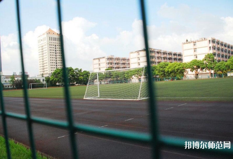 上海大学师范学院嘉定校区是几本