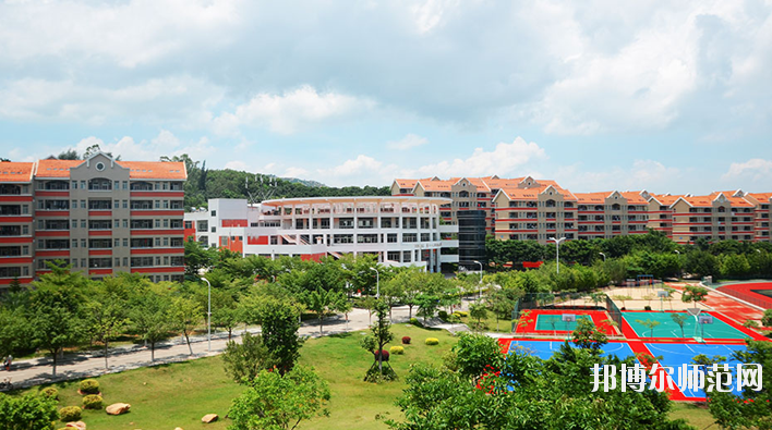 厦门大学嘉庚师范学院