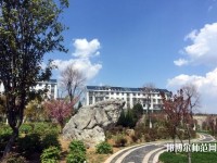 襄阳职业技术师范学院2023年招生办联系电话