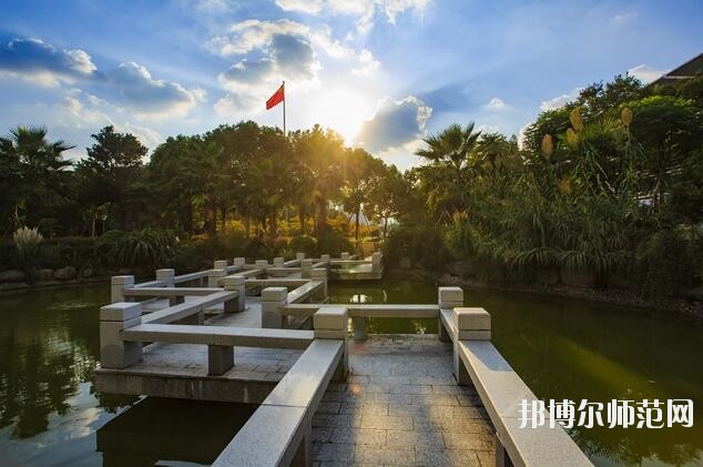 宁波卫生职业技术师范学院招生办联系电话