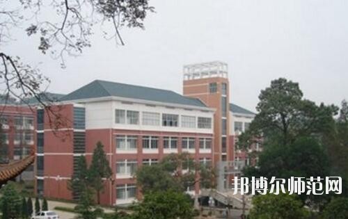 凯里第一中等幼儿师范职业技术学校2023年招生办联系电话