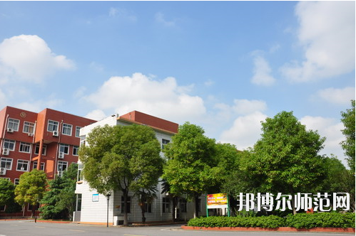 武汉东西湖职业技术学校4