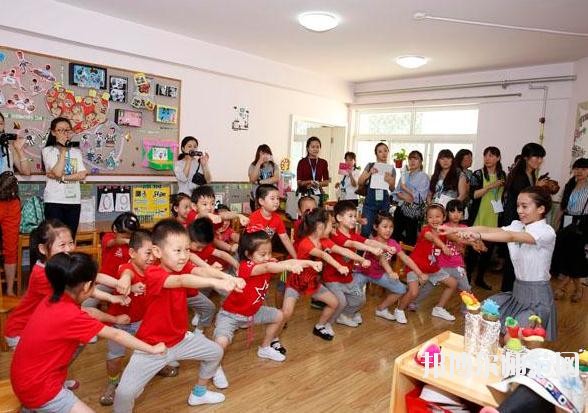 广州2020年女生读幼师学校好吗