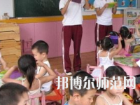 郑州2020年男生上幼师学校学什么好