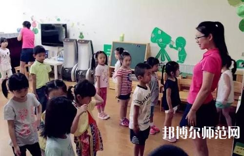 遵义2020年女生读幼师学校学什么好