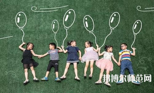 雅安2020年女生读幼师学校有前途吗