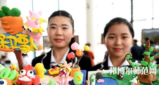 白银2021年女生上幼师学校学什么好