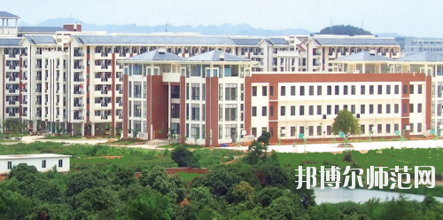 广西民族师范大学相思湖学院地址在哪里