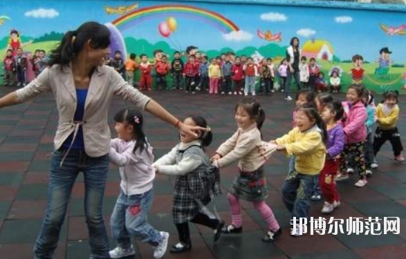 沧州2021年女生上什么幼师学校比较好