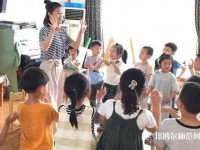 重庆2021年女生适合幼师学校吗