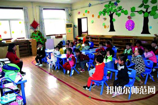 重庆2022年女生学学前教育学校好吗