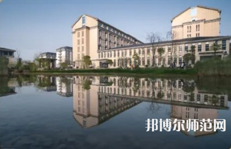 湖北恩施师范学院2023年报名条件、招生要求、招生对象