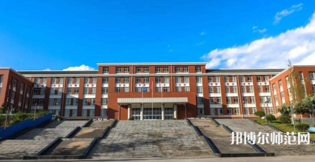 云南大学滇池师范学院杨林校区2023年报名条件、招生要求、招生对象