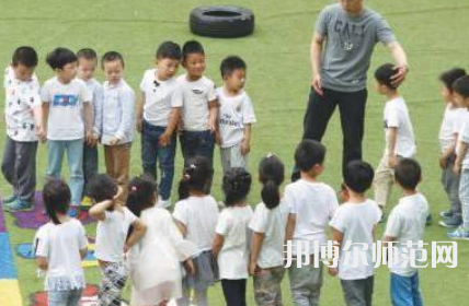 2023年成都市男生学幼师就业前景怎么样