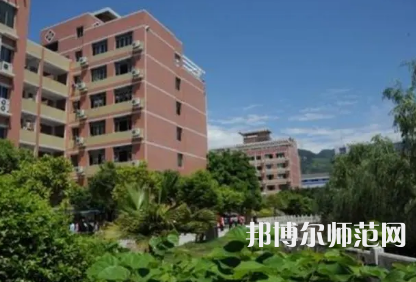 2023年重庆巫山师范学校报名条件、招生对象