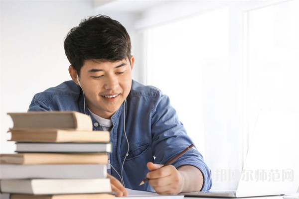 陕西公办汉语言文学学校排名榜（最新）